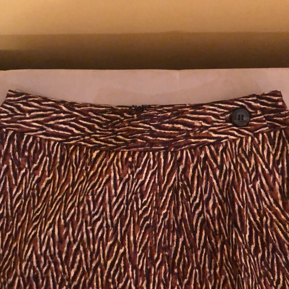 Beautiful brown skirt - Picture 6 of 11